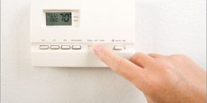 A photo of a thermostat