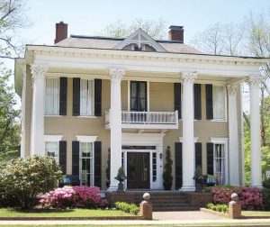 historic home front view